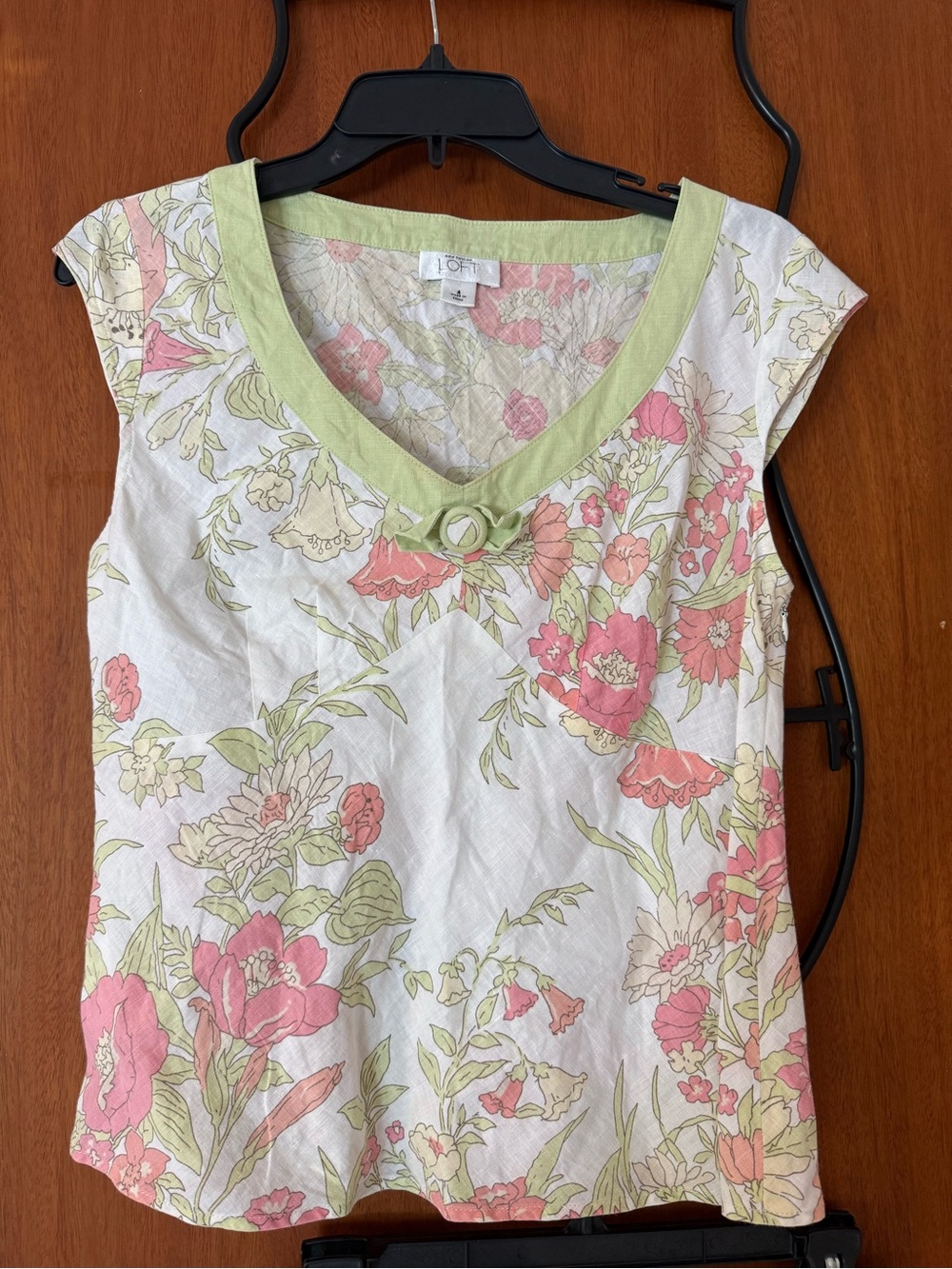 Vintage LOFT Pink Floral Cap-Sleeve V-Neck Top